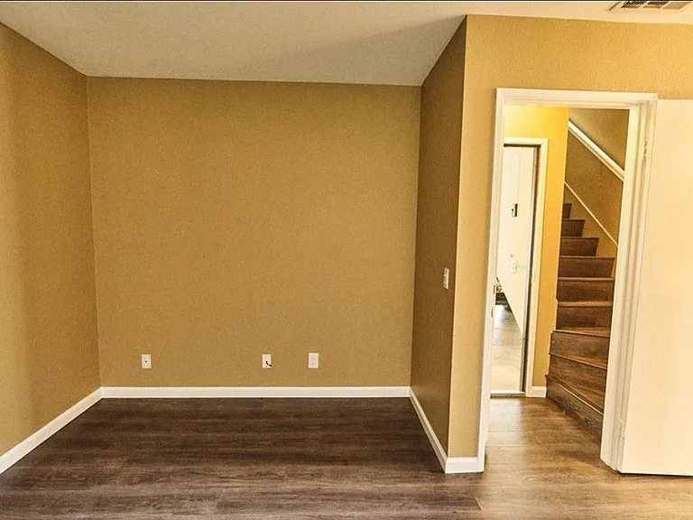 4517 College Way #J — Photo 52