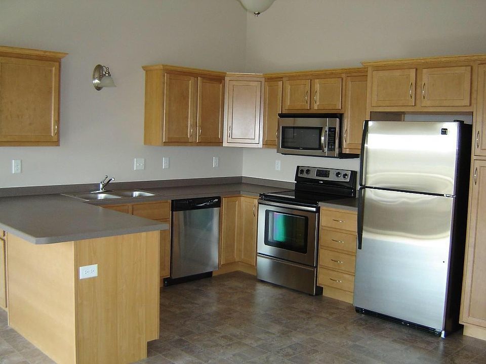 1st image of 1520 11th Ave E