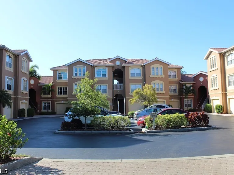 15605 Ocean Walk Cir #303 — Photo 2