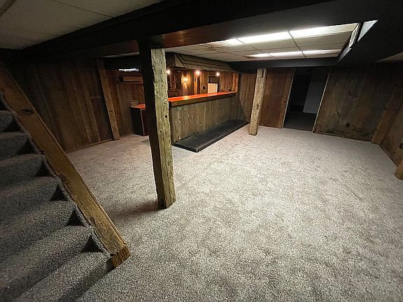 5th image of 632 Osterhout St