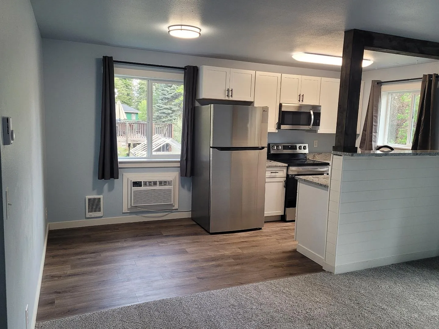 2 bed, 806 sqft, $1,700 — Photo 3