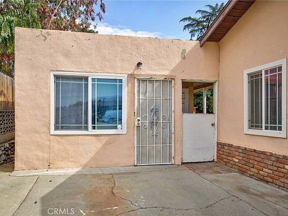 4th image of 3135 W George St
