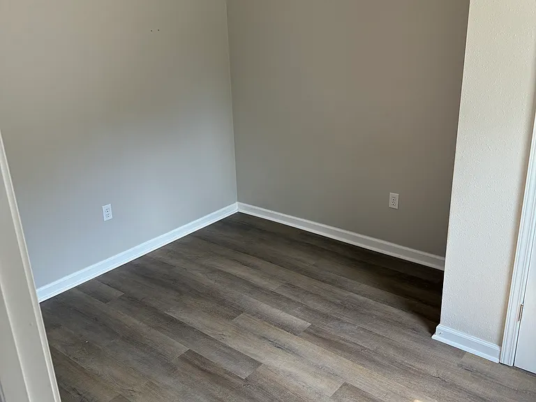 1028 Tucker Ave #C — Photo 11