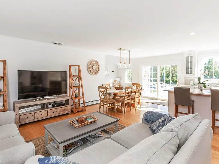 160 David Whites Ln — Photo 6