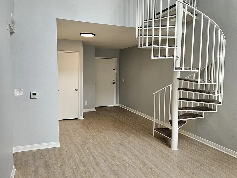 1375 Midvale Apartments — Photo 51