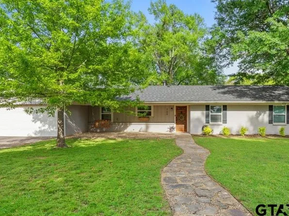 709 Georgia St, Lindale, TX 75771