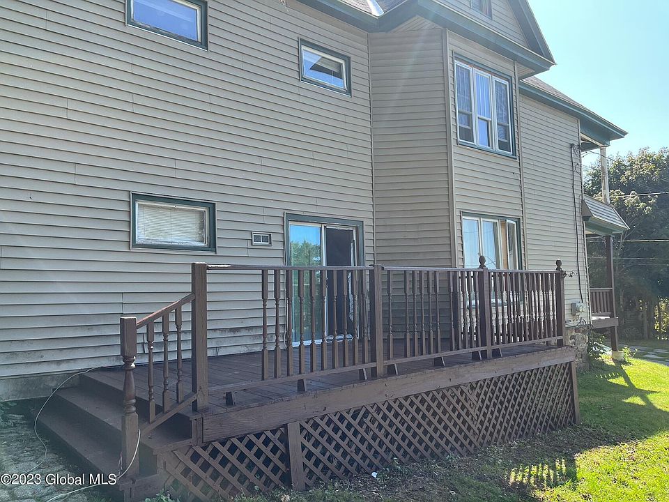 8 McCleary Avenue, Amsterdam, NY 12010 Zillow