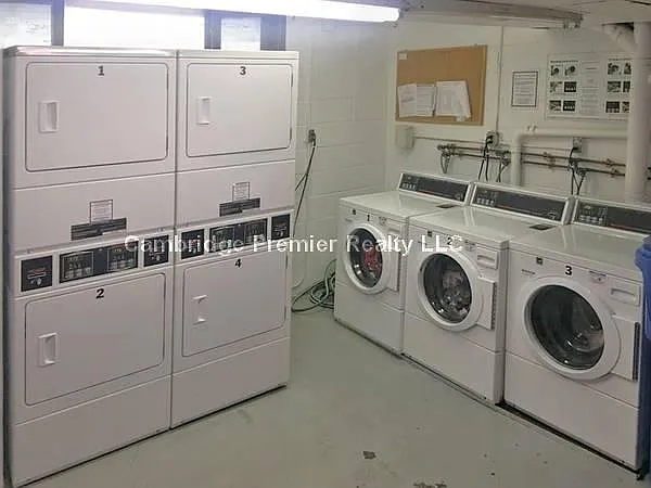 45 Trowbridge St #4A — Photo 10