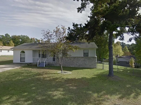 1413 Oakwood Cir, Malvern, AR 72104
