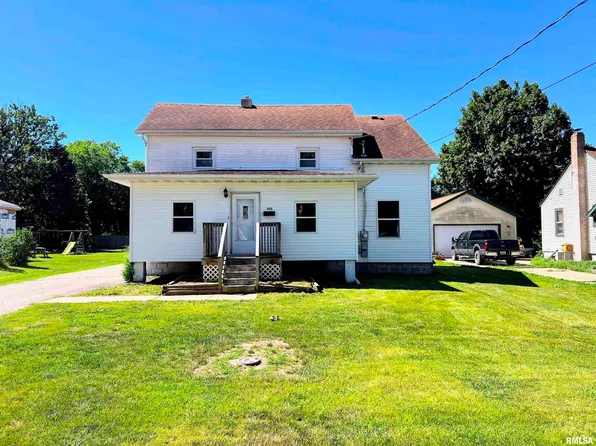 424 E Court St, Farmington, IL 61531