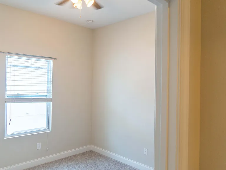 1011 Lychee Ct — Photo 28