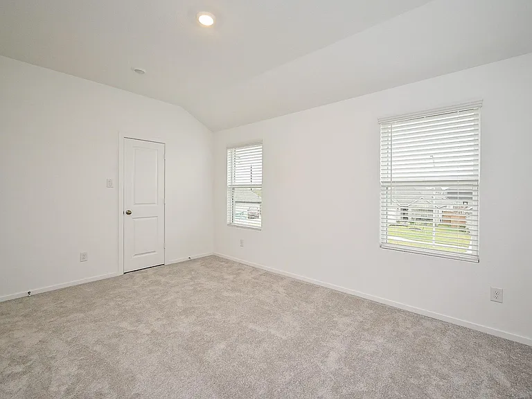 6427 Seafoam Lake Dr — Photo 38
