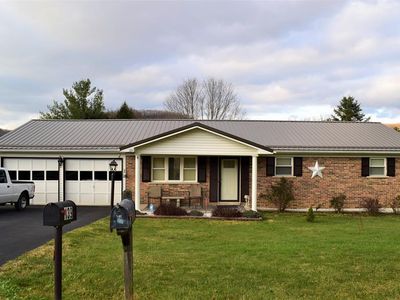 139 Shelby Ln, Mount Hope, WV, 25880