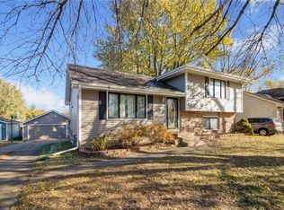 413 22nd Ave SW, Altoona, IA 50009