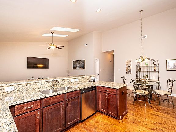 4th image of 109 Chateau Pl Lot 5