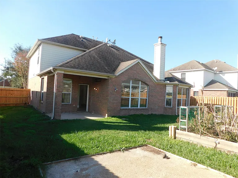 2511 Sunlight Ln — Photo 20