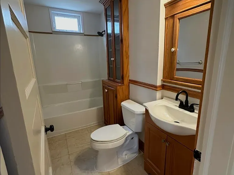 1608 Van Buren Ave — Photo 10