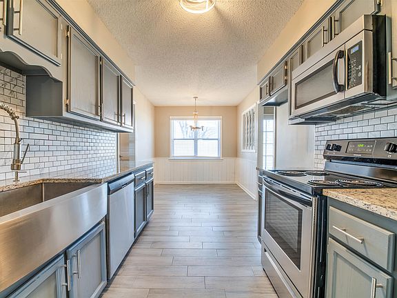 5th image of 6344 Barwick Dr