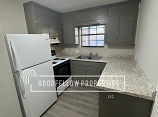 609 N Columbia Ave #4, Sheffield, AL 35660