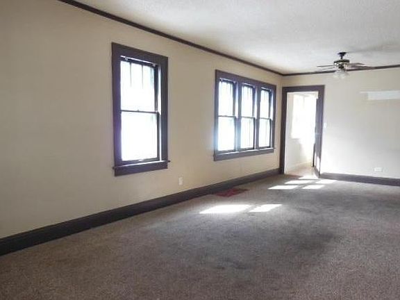 3rd image of 4711 Aldrich Ave N