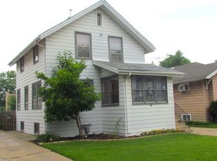 912 Highland Ave, Waukegan, IL 60085