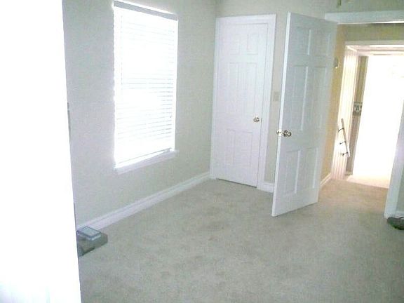 5th image of 1716 NW Oak Ave