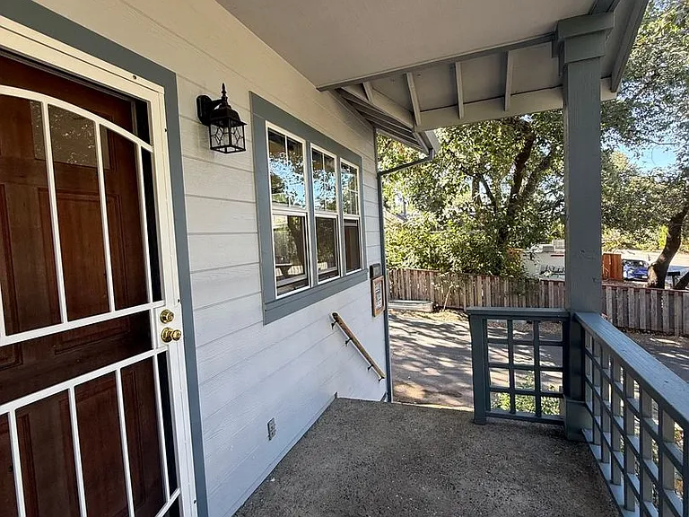 8121 1/2 El Rancho Dr — Photo 5