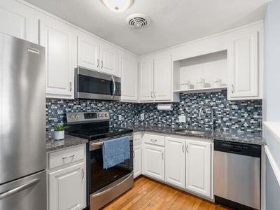 32 Whitman Rd APT 1-4, Waltham, MA, 02453
