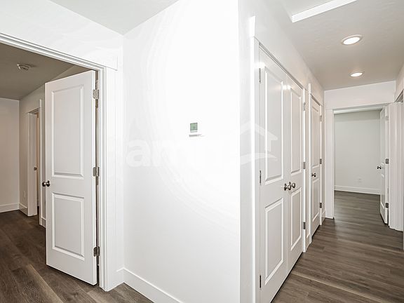5th image of 2462 S Deborah Ave
