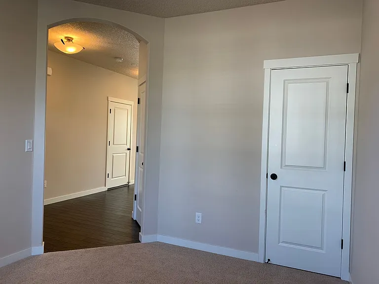 4223 NE Tacoma Ct — Photo 5