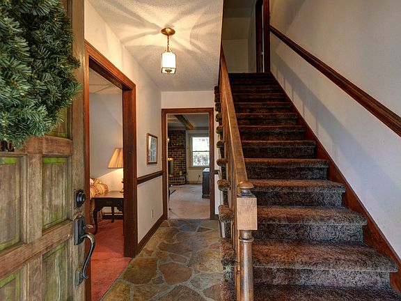 3rd image of 746 Tallwood Rd