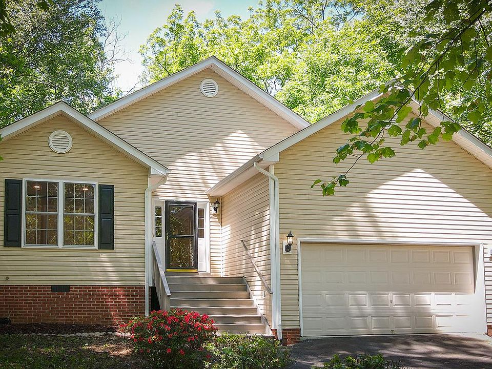 1st image of 216 Spotswood Rd