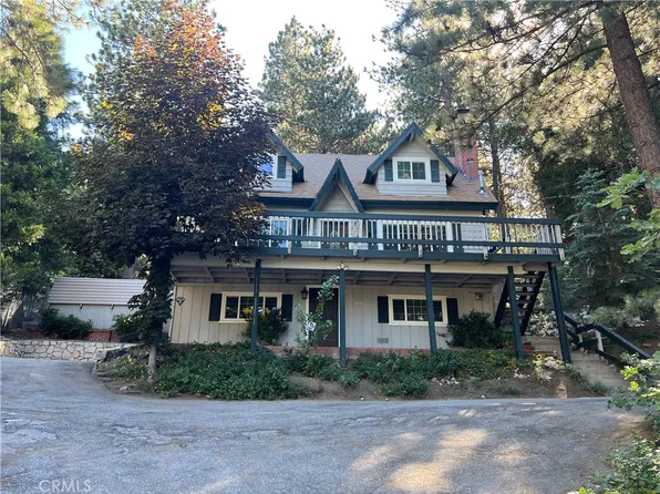 31016 Summit Dr, Running Springs, CA 92382