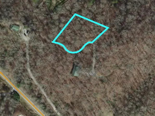 3 Junaluska Rd, Topton, NC 28781