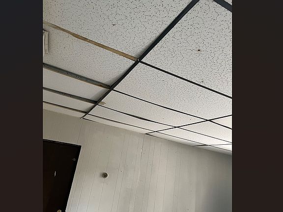 3rd image of 48 Bevier St