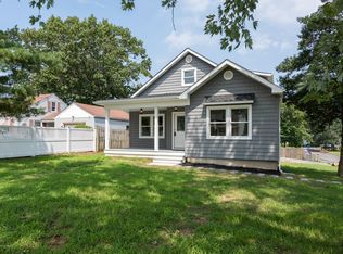 149 Leonardville Rd, Belford, NJ 07718