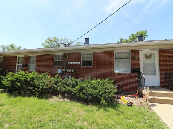 745 E Shore Dr, Pekin, IL 61554