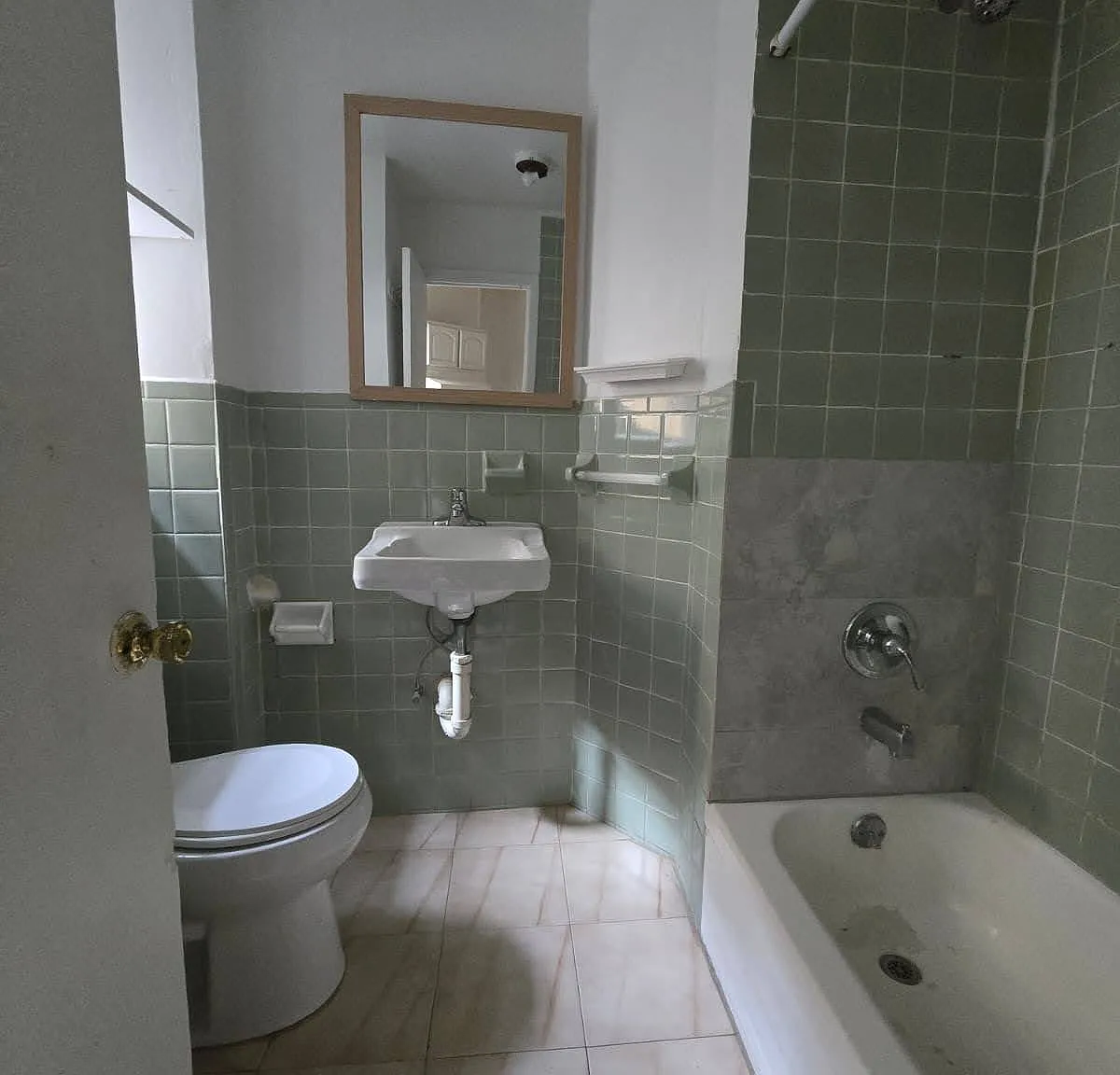 2 bed, $1,800 — Photo 3