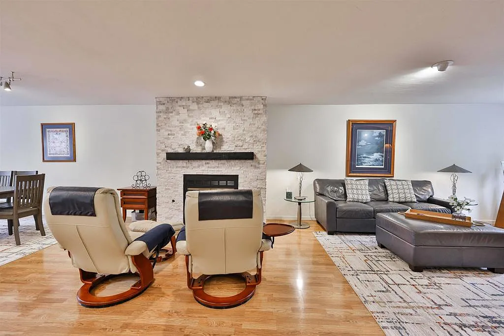 2 bed, 1410 sqft, $6,000 — Photo 1