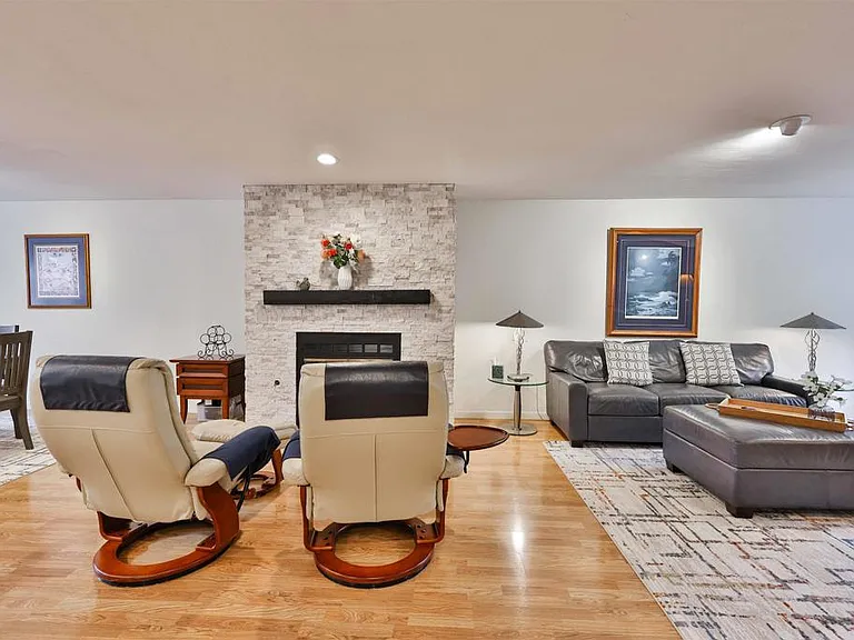 850 C Ave #4 — Photo 1