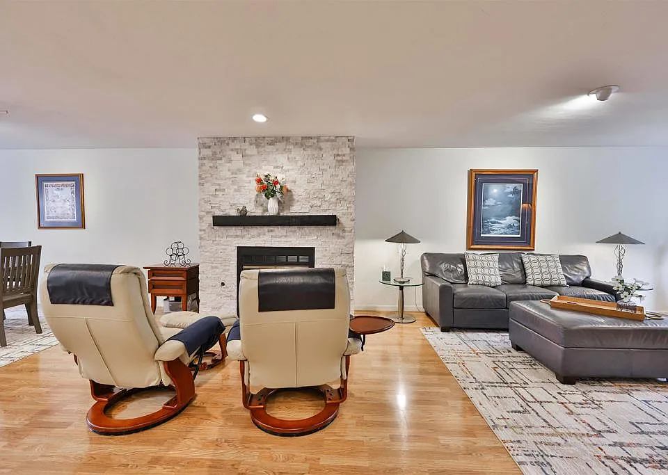 850 C Ave #4