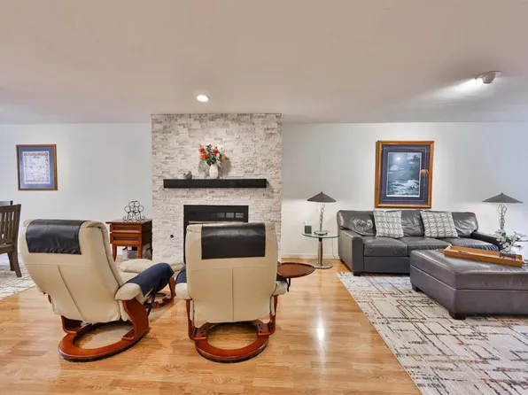 850 C Ave APT 4, Coronado, CA 92118