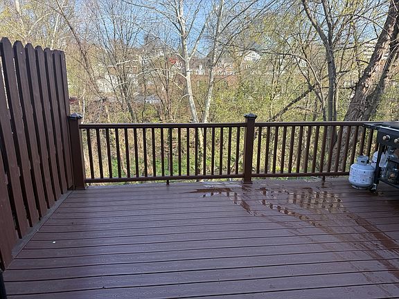 Trex deck off of kitchen