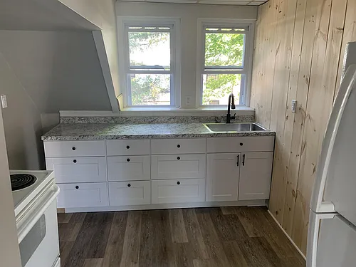 204 Main St #3 Photo 1