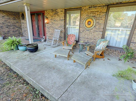 2nd image of 12841 W Oak Ct