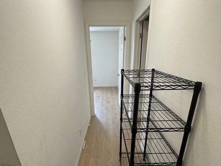 523 W 50th St #523 — Photo 11