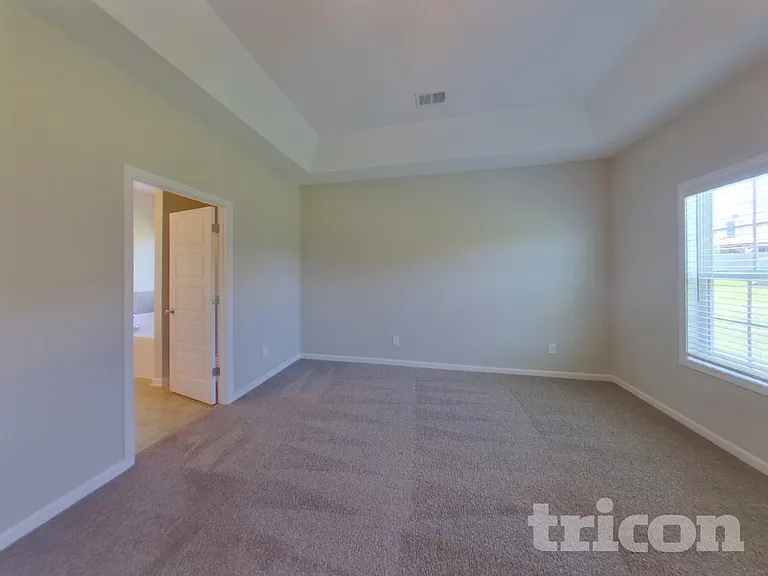 820 Ellyson Dr — Photo 8
