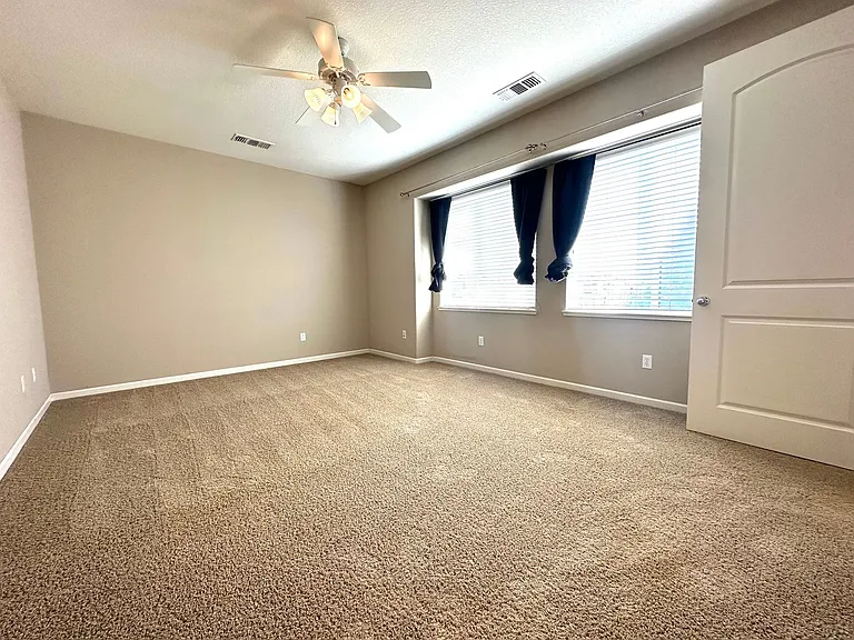 3895 Bethpage St — Photo 17