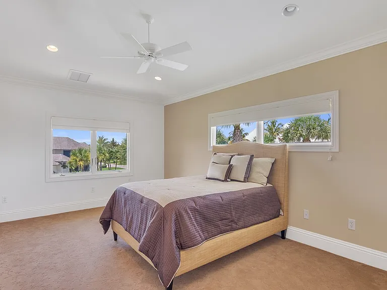 1575 Shorelands Dr E — Photo 22