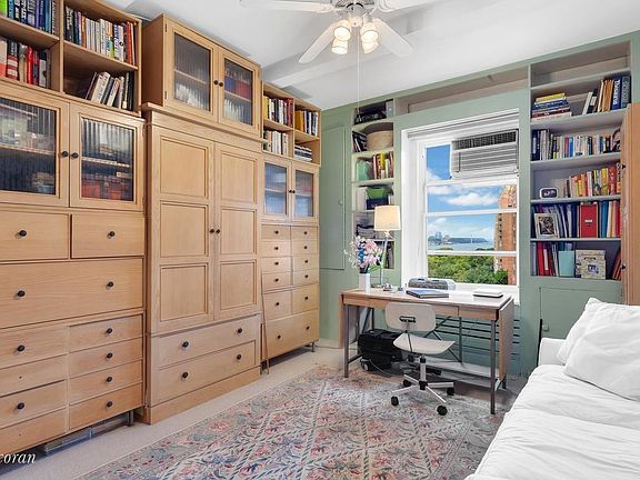 4th image of 322 W 72nd St #11B